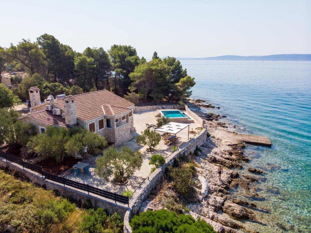 Villa Rudini With Heated Pool Okrug Gornji Exterior photo