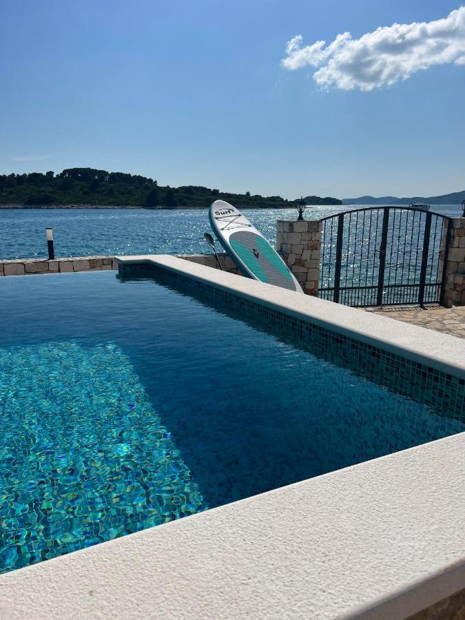 Villa Rudini With Heated Pool Okrug Gornji Exterior photo